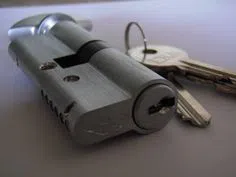 Broad Channel NY Locksmith Store Broad Channel, NY 718-878-5131 - broken-key-extraction